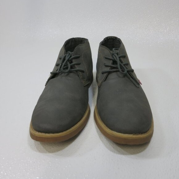 Levi\'s Nubuck Leather Chukka Boots Casual Comfort Footwear Men\'s Shoes Sz 8.5